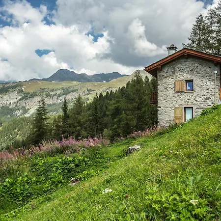 Dağ evi Hellochalet - Chalet D'alpage Larose - A Wild Back Mountain Escape, Large Sunny Garden And Matterhorn Views Valtournenche